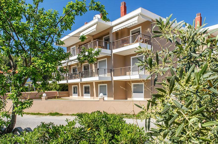 Allea Hotel And Apartments Торони Екстериор снимка