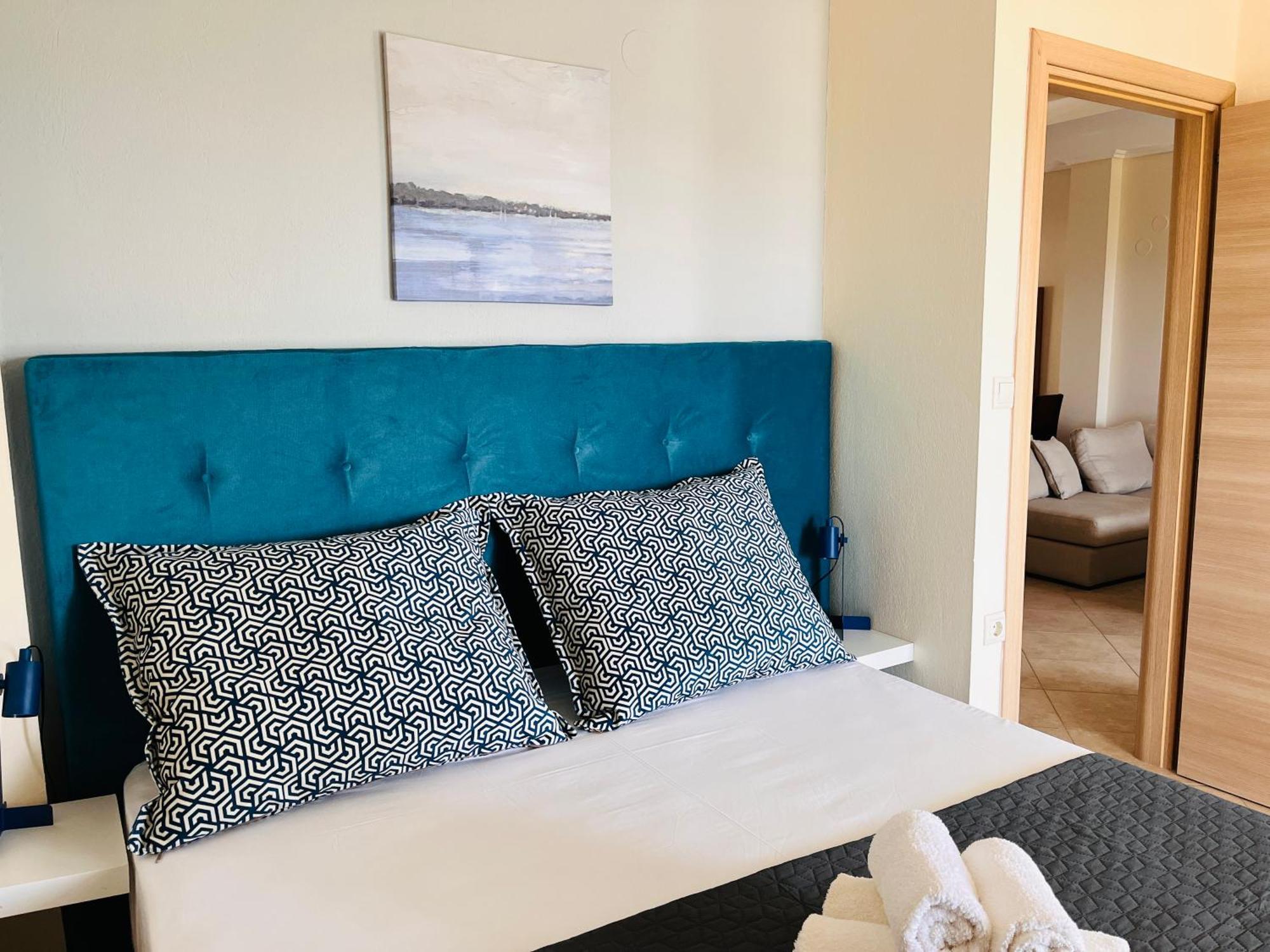 Allea Hotel And Apartments Торони Екстериор снимка