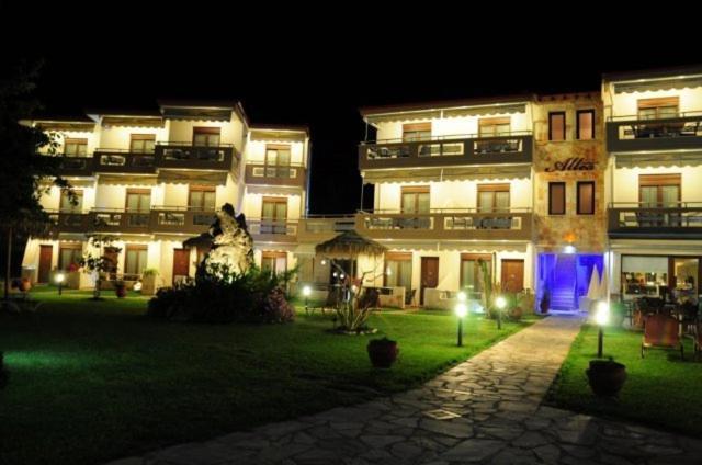 Allea Hotel And Apartments Торони Екстериор снимка